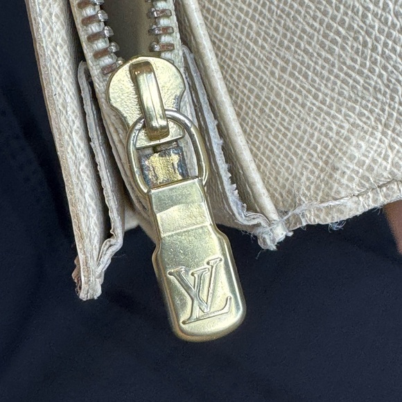 Louis Vuitton Damier Azur Canvas Wallet - Picture 11 of 16